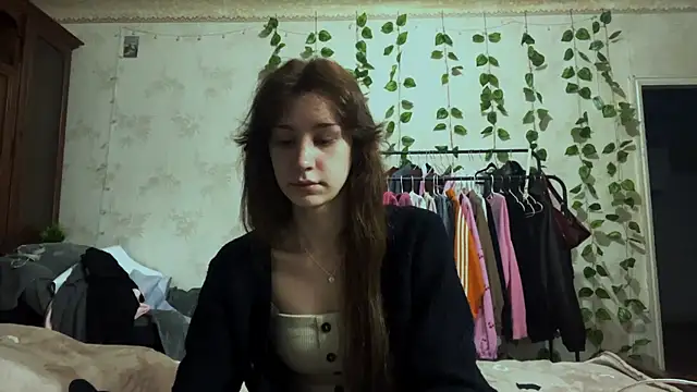 WildPeachh online show from November 25, 9:15 pm