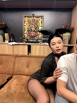 Snapshot of zhenzhen666 chatting on November 6, 3:57 pm zhenzhen666 online show from November 6, 3:57 pm