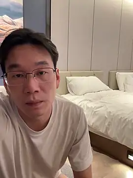 Snapshot of zhenzhen666 chatting on November 9, 1:42 pm zhenzhen666 online show from November 9, 1:42 pm