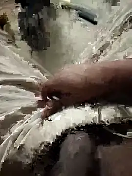 Snapshot of vi25vofgg chatting on November 1, 5:15 pm vi25vofgg online show from November 1, 5:15 pm