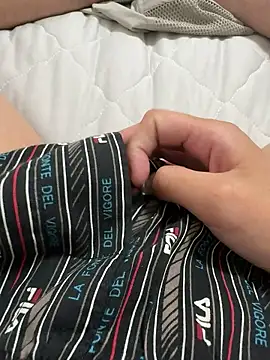 Snapshot of haruki_18old chatting on October 9, 2:15 pm haruki 18old online show from October 9, 2:15 pm