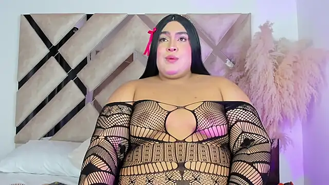 Snapshot of TamiTS chatting on October 18, 6:19 pm TamiTS online show from October 18, 6:19 pm