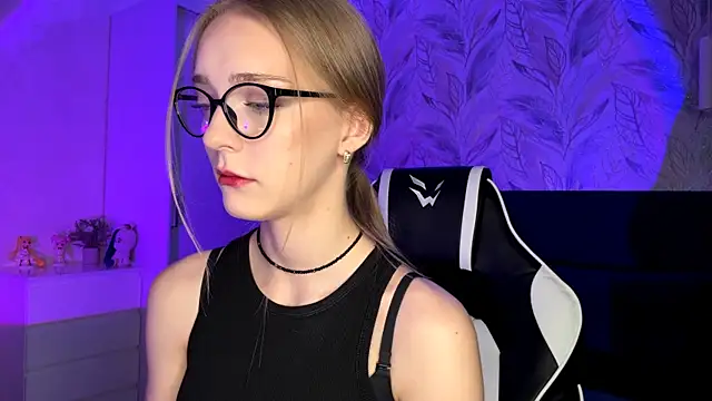 EvaPeace online show from November 7, 4:18 pm