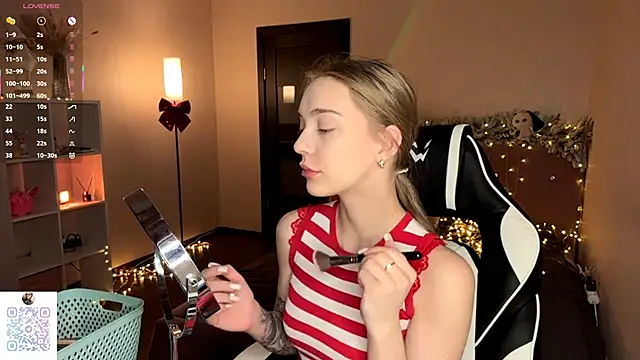 EvaPeace online show from January 11, 7:19 pm