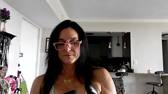 Snapshot of carothepro chatting on October 30, 4:08 pm carothepro online show from October 30, 4:08 pm