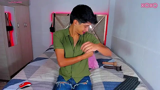 Jacovo2002 online show from October 16, 5:47 pm