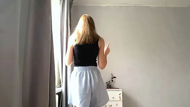 Snapshot of _petaI chatting on October 21, 6:14 am petaI online show from October 21, 6:14 am