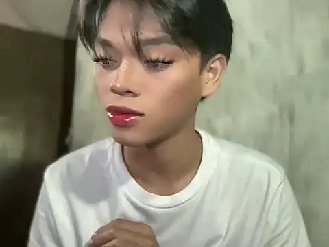 Snapshot of Chechay chatting on November 24, 12:21 am Chechay online show from November 24, 12:21 am