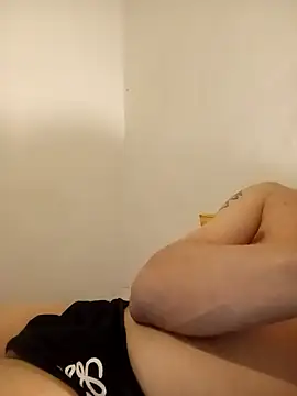 jjLARAY online show from November 3, 1:29 am