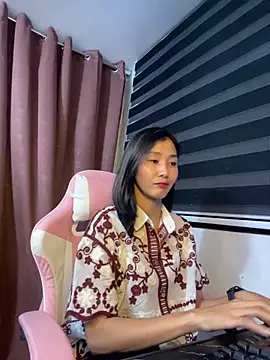 Snapshot of De_amore chatting on November 21, 10:14 am De amore online show from November 21, 10:14 am