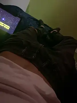 Joven Modelo online show from October 15, 11:05 pm