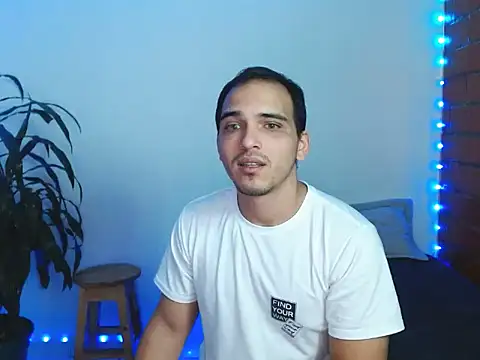 Maax3023 online show from November 5, 4:51 pm