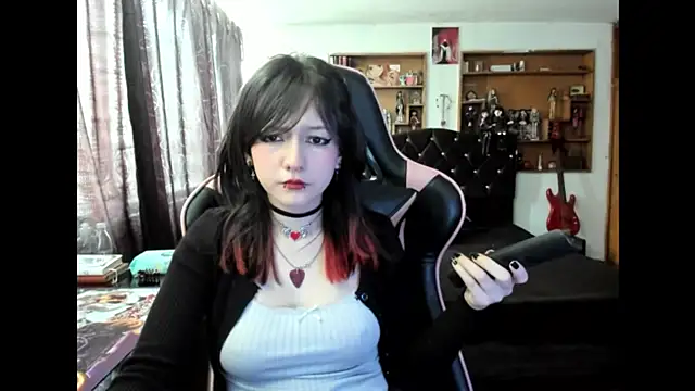 Snapshot of Maki_Zein_ chatting on November 14, 5:44 pm Maki Zein online show from November 14, 5:44 pm