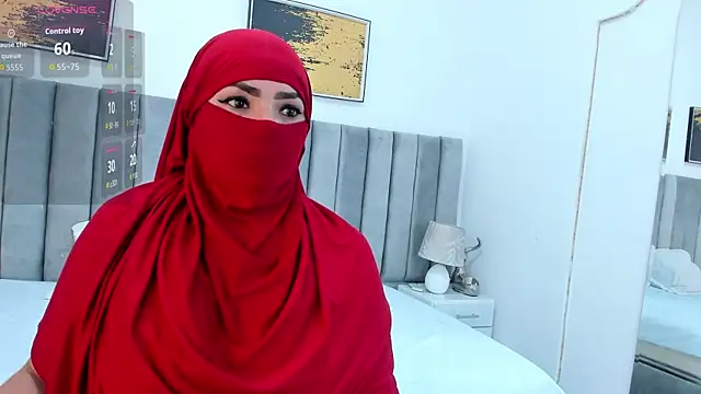 Snapshot of _naylaa_ chatting on October 16, 2:45 am naylaa online show from October 16, 2:45 am