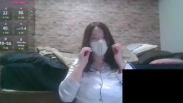 anananna1010 online show from October 13, 11:10 am