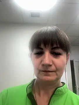 Butterfly8385 online show from November 13, 6:18 pm