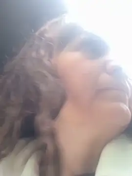 Butterfly8385 online show from April 2, 4:43 am