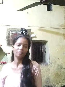 Snapshot of Jaanvi_G chatting on October 22, 1:33 pm Jaanvi G online show from October 22, 1:33 pm