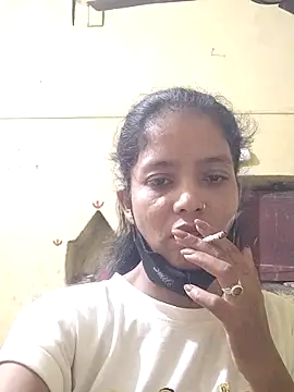 Snapshot of Jaanvi_G chatting on November 7, 12:38 pm Jaanvi G online show from November 7, 12:38 pm