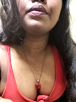 Snapshot of Lovely_Payal chatting on April 28, 3:55 am Lovely Payal online show from April 28, 3:55 am