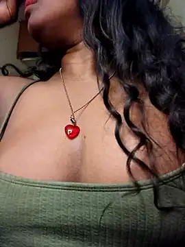 Snapshot of Lovely_Payal chatting on May 10, 11:26 am Lovely Payal online show from May 10, 11:26 am
