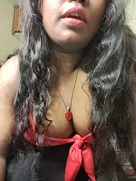 Snapshot of Lovely_Payal chatting on May 11, 5:32 pm Lovely Payal online show from May 11, 5:32 pm