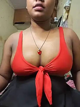 Snapshot of Lovely_Payal chatting on May 12, 7:44 pm Lovely Payal online show from May 12, 7:44 pm