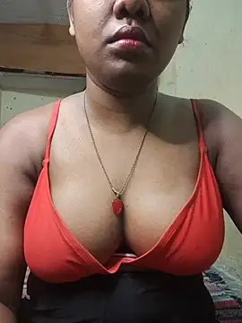 Snapshot of Lovely_Payal chatting on May 14, 3:57 am Lovely Payal online show from May 14, 3:57 am
