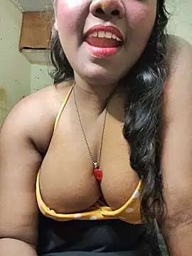 Snapshot of Lovely_Payal chatting on May 16, 7:05 am Lovely Payal online show from May 16, 7:05 am