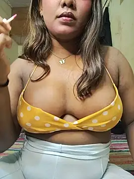 Snapshot of Lovely_Payal chatting on May 31, 9:49 am Lovely Payal online show from May 31, 9:49 am