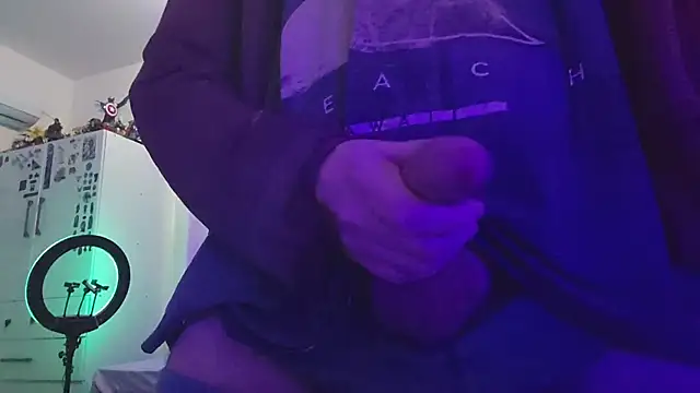 Snapshot of tykun chatting on December 18, 2:12 pm tykun online show from December 18, 2:12 pm