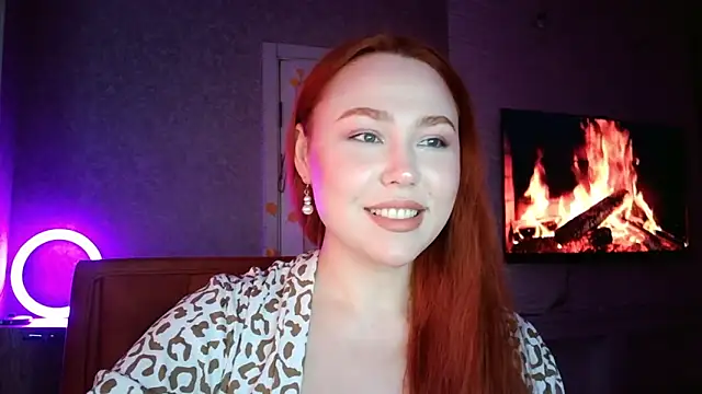 Snapshot of LolaMint_ chatting on November 20, 11:43 am LolaMint online show from November 20, 11:43 am