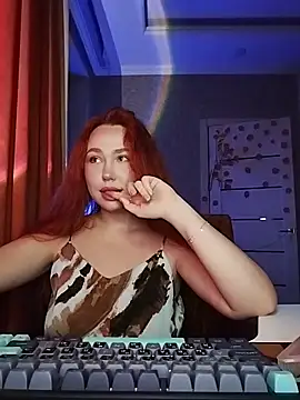 Snapshot of LolaMint_ chatting on November 29, 12:41 pm LolaMint online show from November 29, 12:41 pm