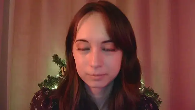 Snapshot of VeraLush chatting on December 17, 12:44 pm VeraLush online show from December 17, 12:44 pm