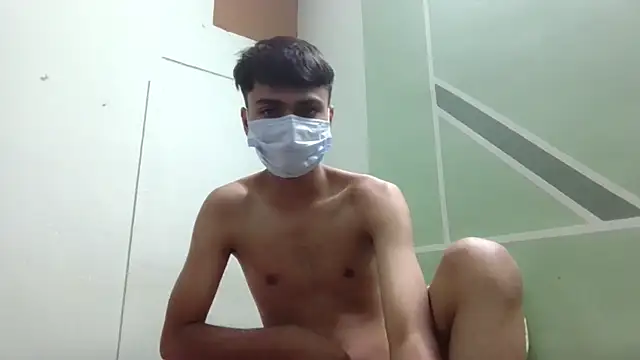 Snapshot of lil-twink19 chatting on October 28, 5:26 pm lil-twink19 online show from October 28, 5:26 pm