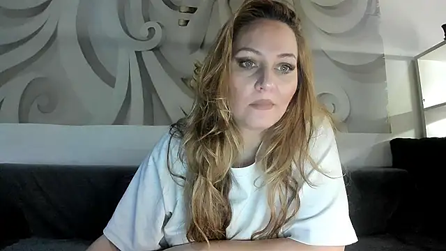 88  callmemadam  88 online show from November 14, 10:29 pm