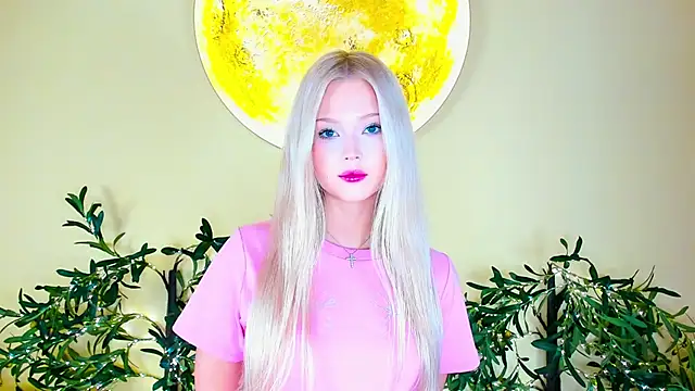 KaryTasch online show from October 12, 8:24 am