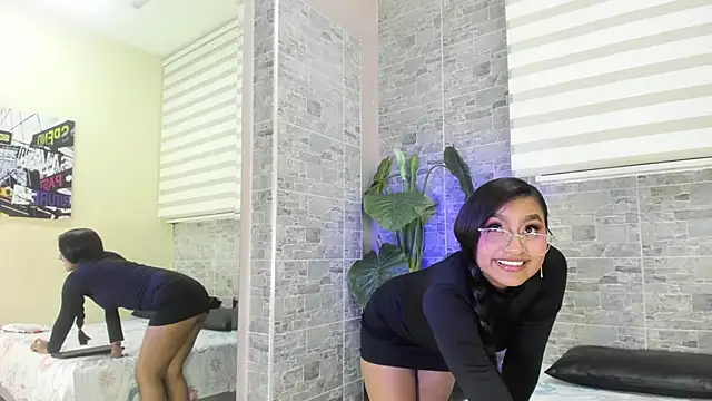AmberBlazze online show from October 20, 12:05 pm
