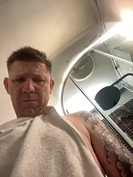 jayylizz69 online show from November 12, 2:28 pm