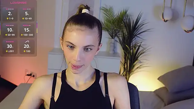 mia silkk online show from November 18, 6:29 am