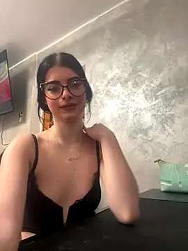 MissHerra2 online show from December 5, 8:23 am