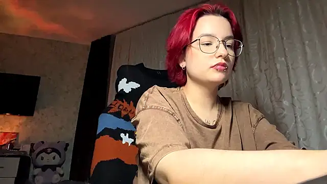 Snapshot of TheaBertch chatting on October 13, 3:56 pm TheaBertch online show from October 13, 3:56 pm