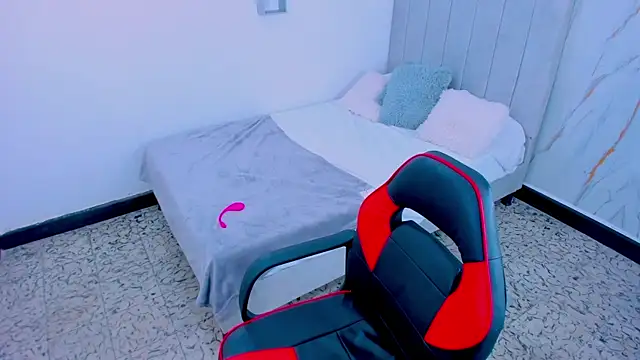 Amira mansour online show from November 24, 7:35 pm