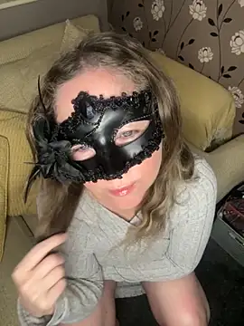 Snapshot of foxy-Chantelle chatting on November 13, 11:14 pm foxy-Chantelle online show from November 13, 11:14 pm