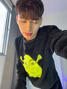 Snapshot of santi_Rush chatting on October 19, 8:42 pm santi Rush online show from October 19, 8:42 pm