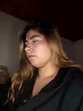 Snapshot of sofiazaf5 chatting on November 8, 2:23 am sofiazaf5 online show from November 8, 2:23 am