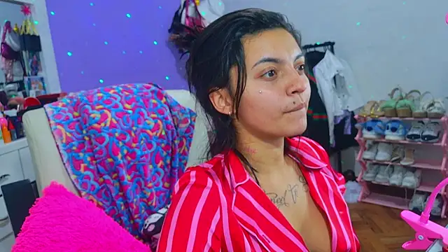 Liisaa Kiss online show from February 10, 6:06 am