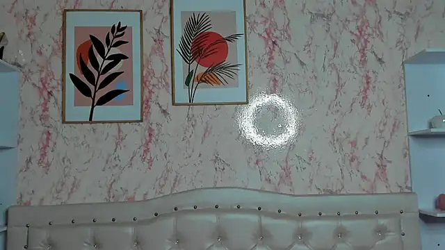 Snapshot of GabbiePrice chatting on November 9, 3:10 pm GabbiePrice online show from November 9, 3:10 pm