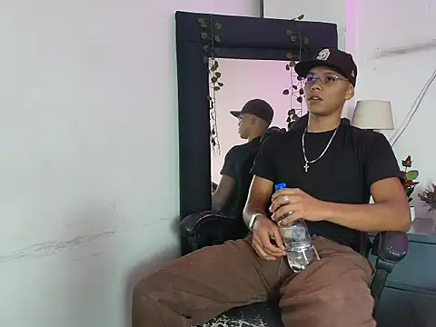 Jordan Kiing online show from October 15, 9:26 pm