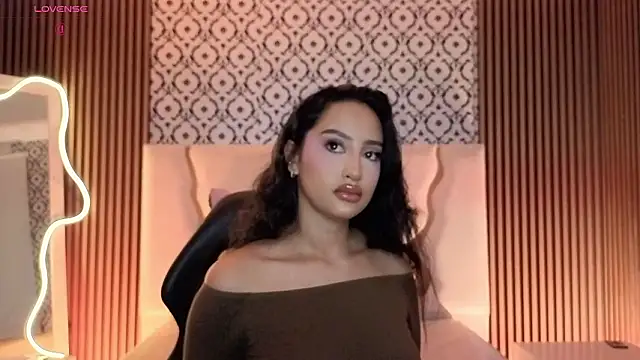 BEELLA TAY1 online show from March 18, 5:43 am